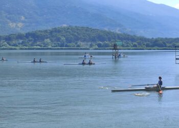 Καταγγελία για  “κόψιμο” παιδιών από την κωπηλασία  και η απάντηση του ΝΟΙ