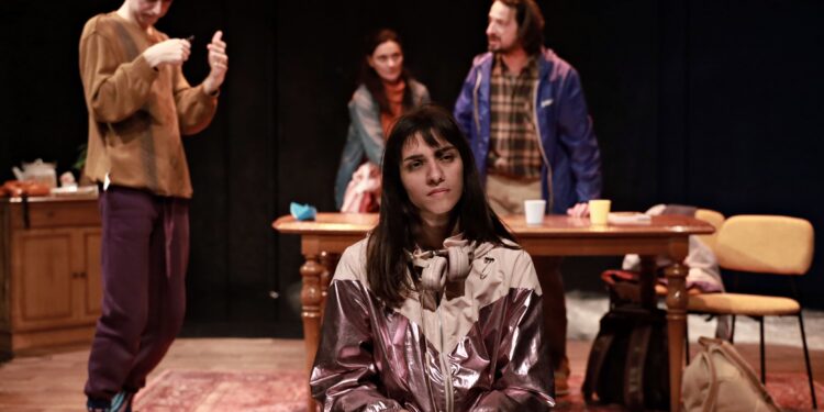 ”Μα”μια παράσταση και εισηγήσεις