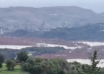 Υπερχείλισε ο Καλαμάς, διακοπή κυκλοφορίας  στη Σκάλα Φιλιατών