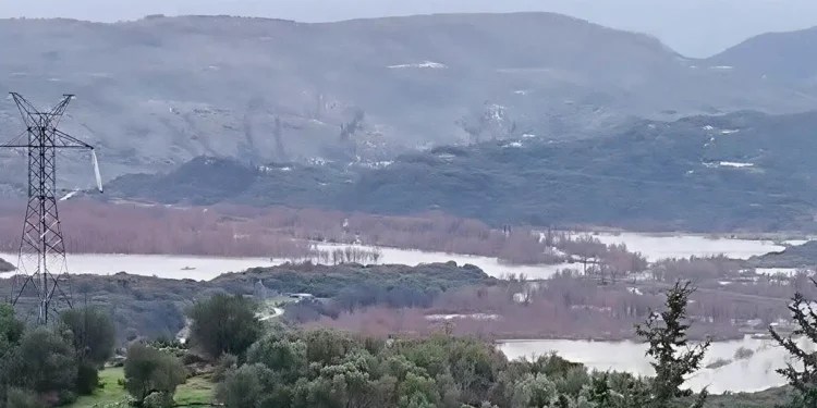 Υπερχείλισε ο Καλαμάς, διακοπή κυκλοφορίας  στη Σκάλα Φιλιατών