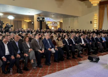 “Διαφήμιση” κοινωνικού έργου από τη Ν.Δ.