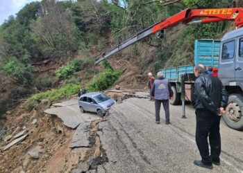 Στο έλεος της βροχής και των καθιζήσεων