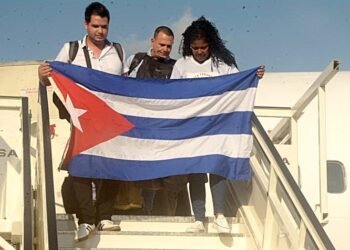 Ξηλώνονται οι σχέσεις ανάμεσα στις λατινοαμερικανικές χώρες για να πληγεί η Κούβα