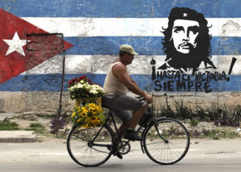 Πώς φτάσαμε από το Cuba Libre στο bourbon on the rocks