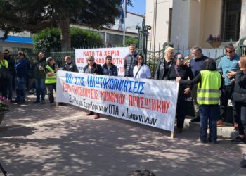 Ίδιο το σκηνικό και μια αρμάθα… σκόρδα