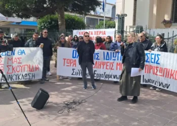 Πήρε… αναβολή η  καθαριότητα σε ιδιώτη