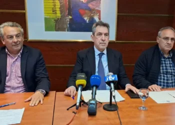 Αντιπολιτευτικά “πυρά” για την καθαριότητα