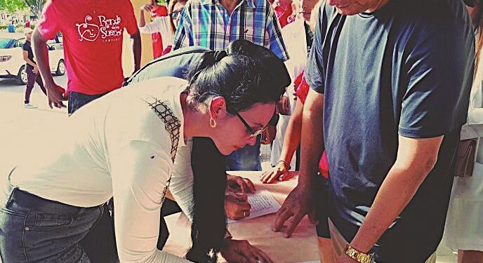 Σκληρή η καθημερινότητα στην Κούβα λόγω του αποκλεισμού – Συνάντηση με διπλωμάτες των ΗΠΑ