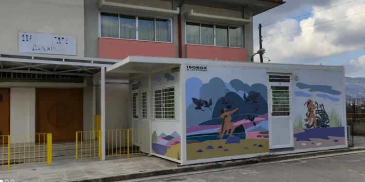 Επιμένει ότι υπάρχει εναλλακτική λύση με τα οικόπεδα