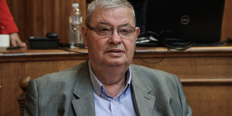 Εισήγηση για ποινή αργίας ενός μήνα για τον Περιφερειάρχη Αλ. Καχριμάνη