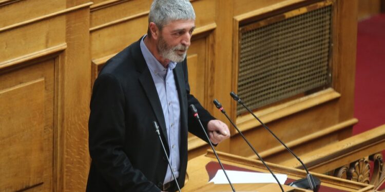 Κατ΄ εξαίρεση εισαγωγή σε ΑΕΙ της μαθήτριας που έχασε τον πατέρα της στο εργατικό δυστύχημα της Βουνοπλαγιάς