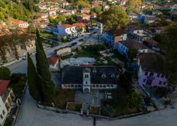 Με … δυο ΑΤΜ επέστρεψε από την Αθήνα ο Δήμαρχος Πωγωνίου
