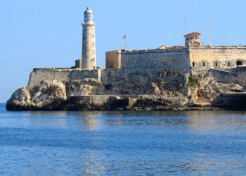 Νέες κυρώσεις με στόχο τον οικονομικό πυρήνα της Κούβας
