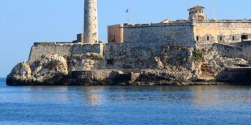 Νέες κυρώσεις με στόχο τον οικονομικό πυρήνα της Κούβας