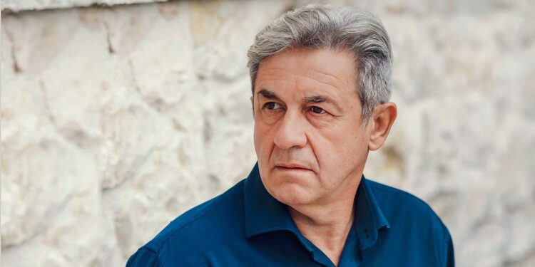 Ο Γιάννης  Στέφος αποχωρεί από τον ΣΥΡΙΖΑ για να συμμετέχει στο εγχείρημα του Α. Τσίπρα