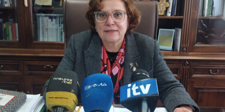 Ομόφωνα η εκλογή της Άννας Μπατιστάτου για τη νέα Πρυτανική θητεία