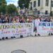 Πορεία διαμαρτυρίας για να πάρουν πίσω το σχολείο τους