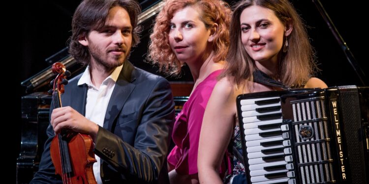 «Μουσικές του κινηματογράφου από το Trio Musarti» στο Μουσείο Αργυροτεχνίας