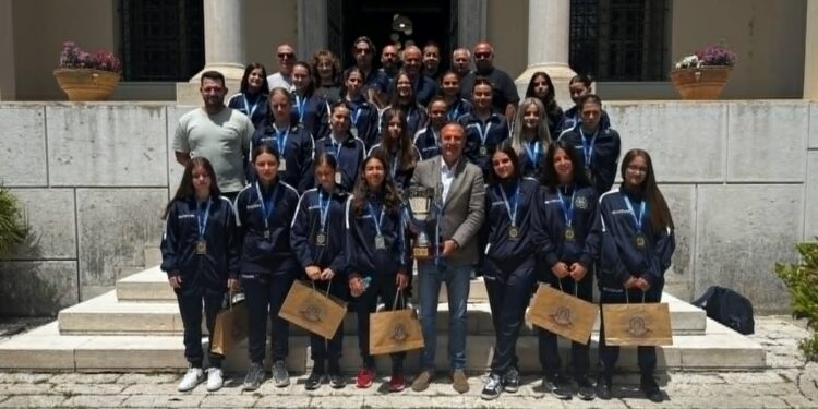 Ο Δήμαρχος Ιωαννίνων υποδέχτηκε τις πρωταθλήτριες Ελλάδας της ΕΠΣ Ηπείρου