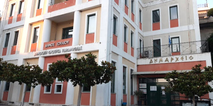 Σκληρή κριτική στο δήμο Σουλίου για “πάρτι απευθείας αναθέσεων” με έργο 1 εκατ. ευρώ που κατατμήθηκε