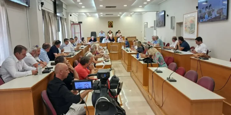 “Να σταματήσει η θεσμική διολίσθηση στο Περιφερειακό Συμβούλιο”