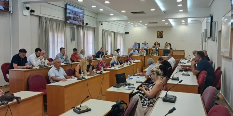 Νέα σύνθεση, ίδιος  ο τρόπος  λειτουργίας