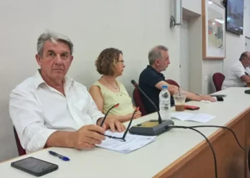 Μετά την επιστολή… ήρθαν και τα εξώδικα