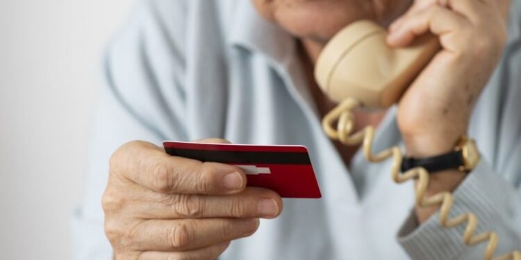 Χάθηκαν 300.000 ευρώ, βρέθηκαν  οι 65.000
