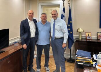 Διακριτός ΚΑΔ για διήμερους αποσταγματοποιούς και ΠΟΠ τσίπουρο στη συνάντηση Αμυρά-Μαρκόπουλου