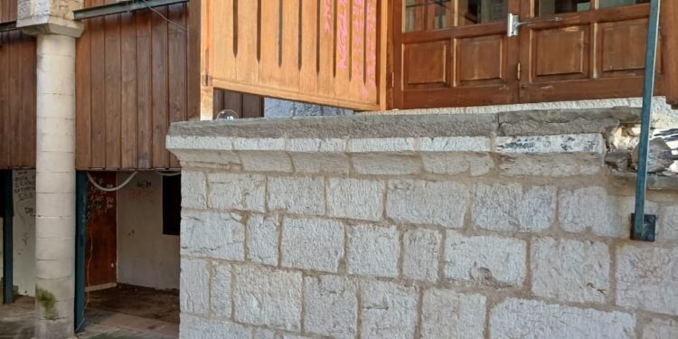 Στόχος βανδάλων το Αρχοντικό Πυρσινέλλα