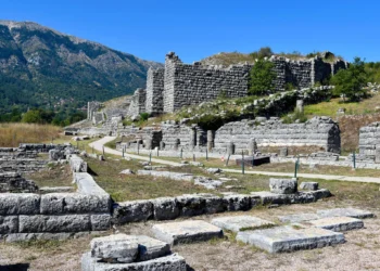 «Η Μαντική Τέχνη στην Ήπειρο: Μαντείο Δωδώνης και Νεκρομαντείο Αχέροντα»
