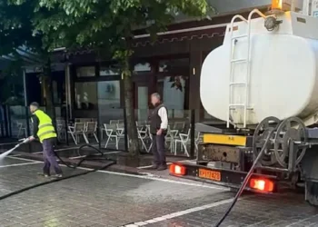 Να σταματήσει η μεταφορά απορριμμάτων με ακατάλληλα οχήματα ζητά η ΠΝΟ