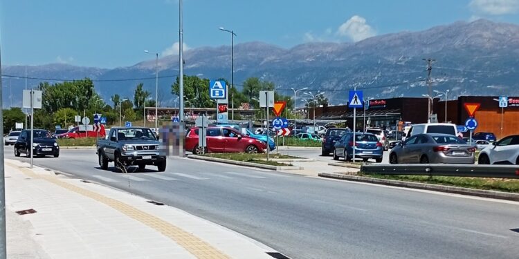  Κόμβων … συνέχεια με νέο  στο «Praktiker»,  αλλά με κριτική από την αντιπολίτευση