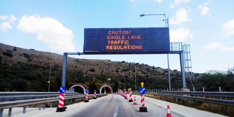 Εγνατία: Καταγγελίες για σύμβαση και σήραγγες