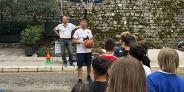 Άθληση και  παιχνίδι στην παραλίμνια ζώνη