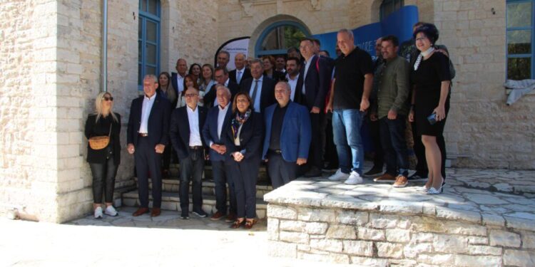 Διαρκής προτεραιότητα η προστασία της Παμβώτιδας